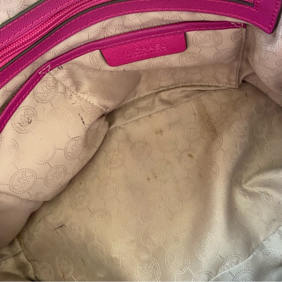 MICHAEL MICHAEL KORS PURSE - Picture 10 of 13